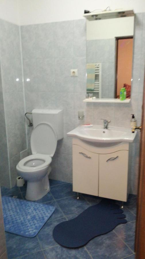 Apartament 2Camere - Prima Casa Флорешты Экстерьер фото