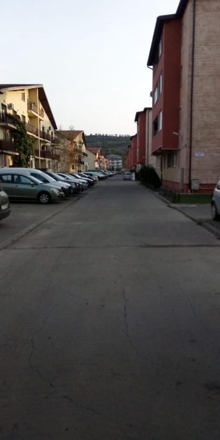 Apartament 2Camere - Prima Casa Флорешты Экстерьер фото