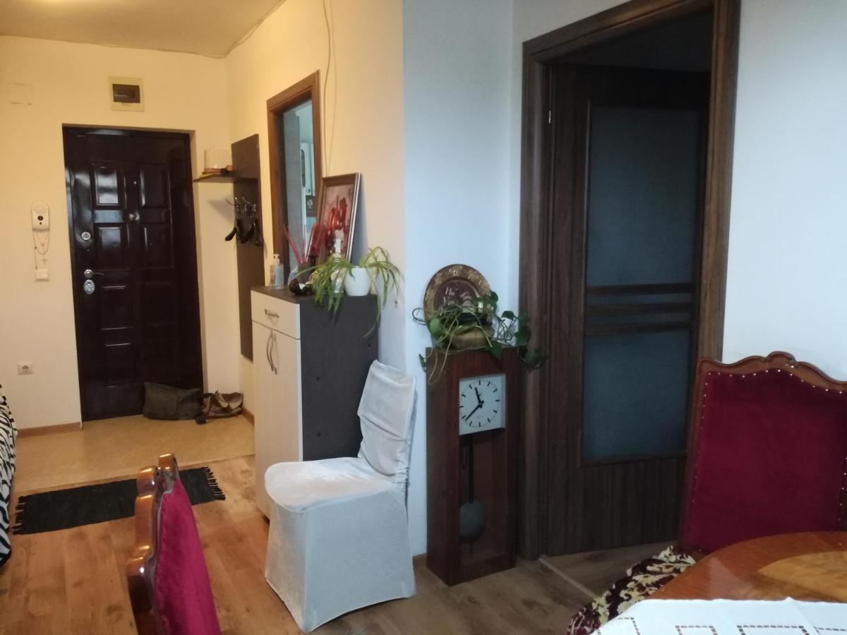 Apartament 2Camere - Prima Casa Флорешты Экстерьер фото