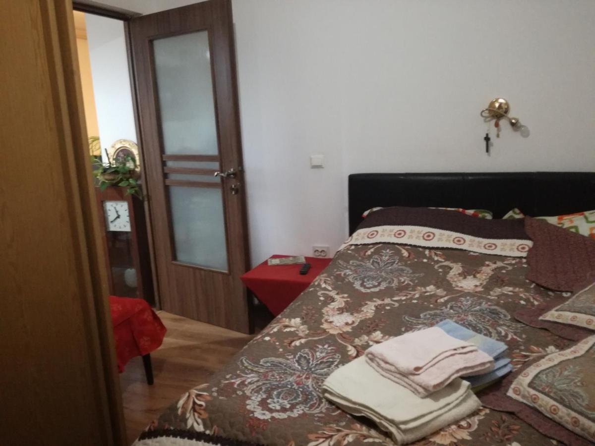 Apartament 2Camere - Prima Casa Флорешты Экстерьер фото