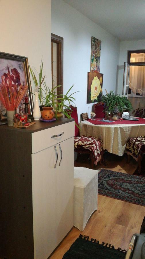 Apartament 2Camere - Prima Casa Флорешты Экстерьер фото